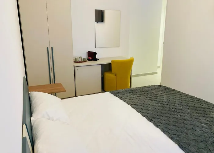 Oda ve Kahvaltı Frangente